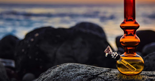 Bong Guide: A List of 30 Best Bongs You Can Buy Online in the UK
