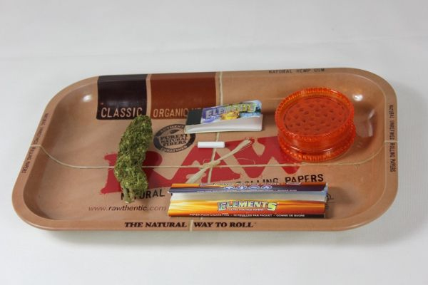 Making a mess when you roll? Get a Medium Sized Rolling Tray!