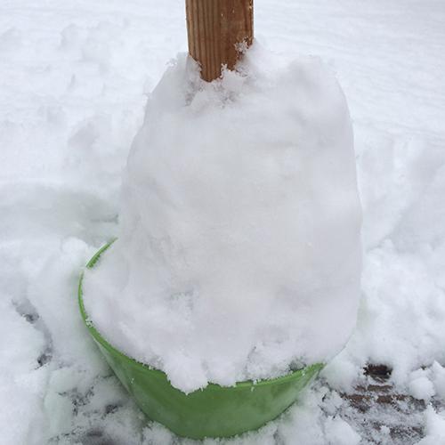 How to Make a Snow Bong